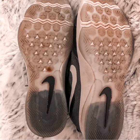 NILE ZOOM WOMENS SNEAKERS BLACK WHITE LACE UP TENNIS SHOES GREAT CONDITION 8.5 M - Picture 8 of 10